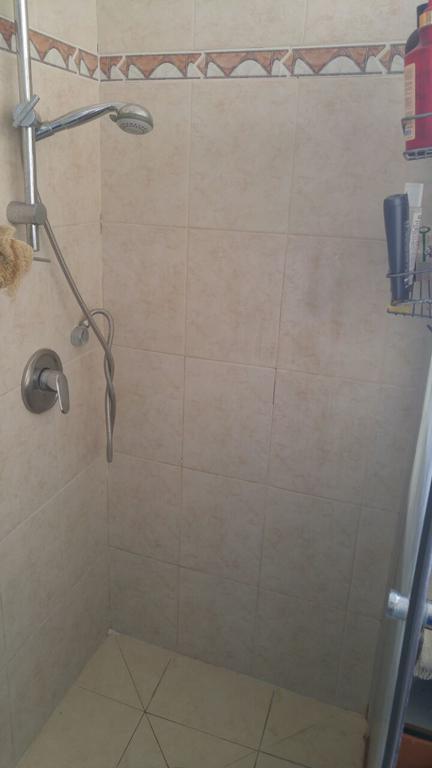Rakevet Hotel Бат Ям Екстериор снимка